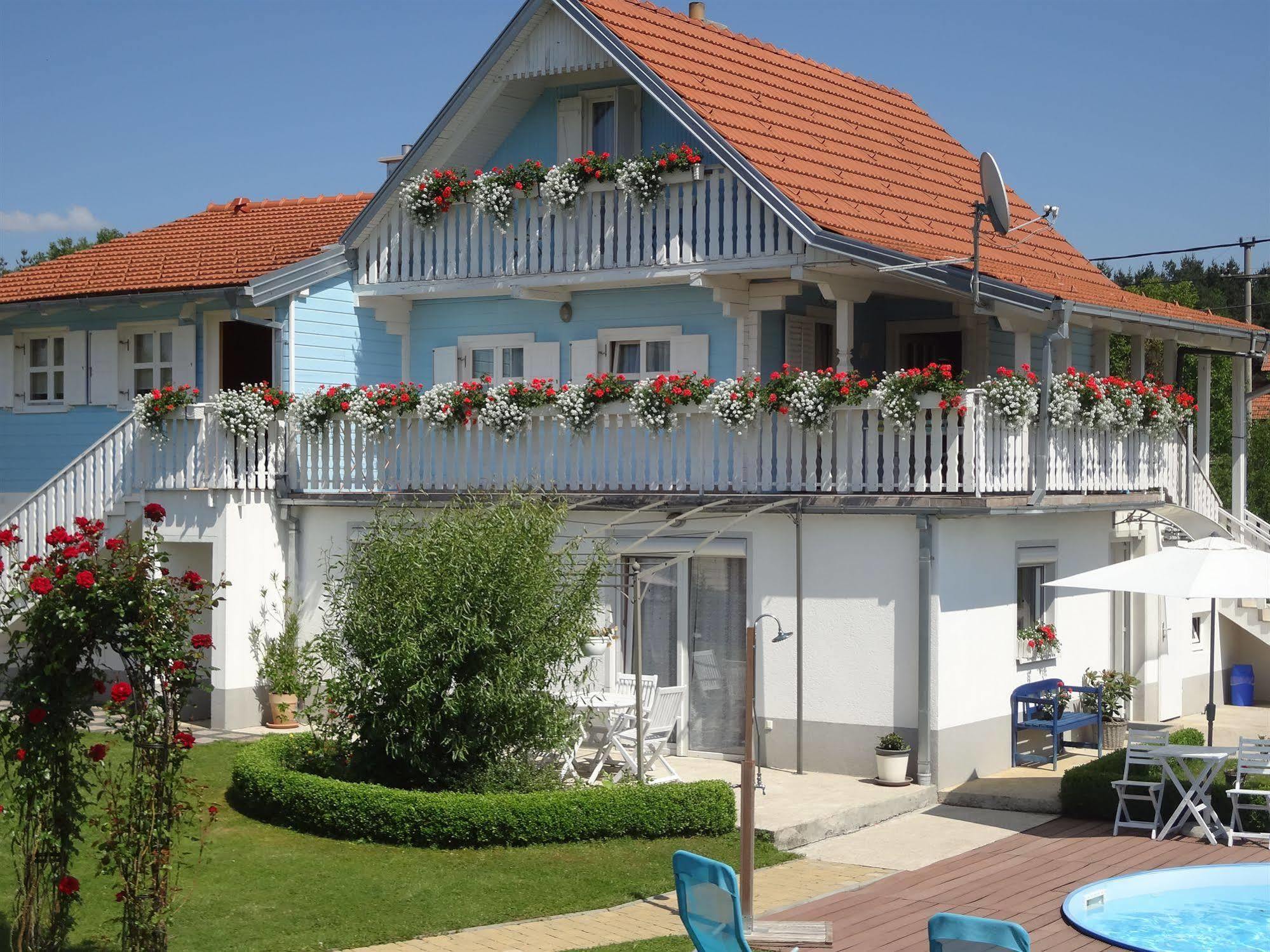 Pool Apartments Plitvice Lakes Grabovac  Eksteriør billede